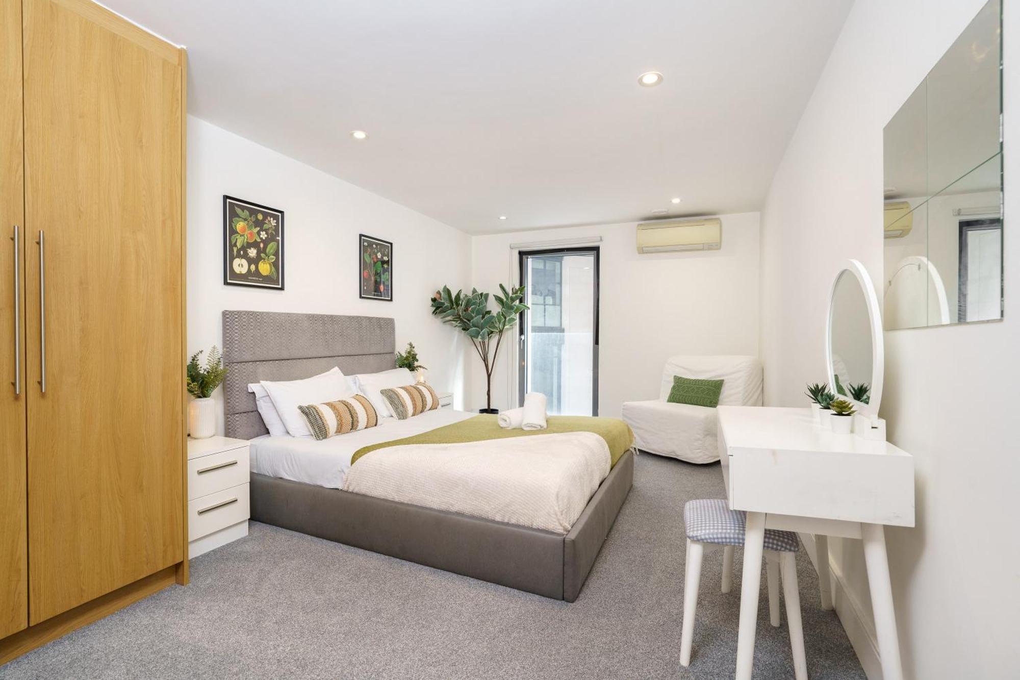 Modern 3 Bed 2 Bath Apartment Hyde Park Лондон Экстерьер фото