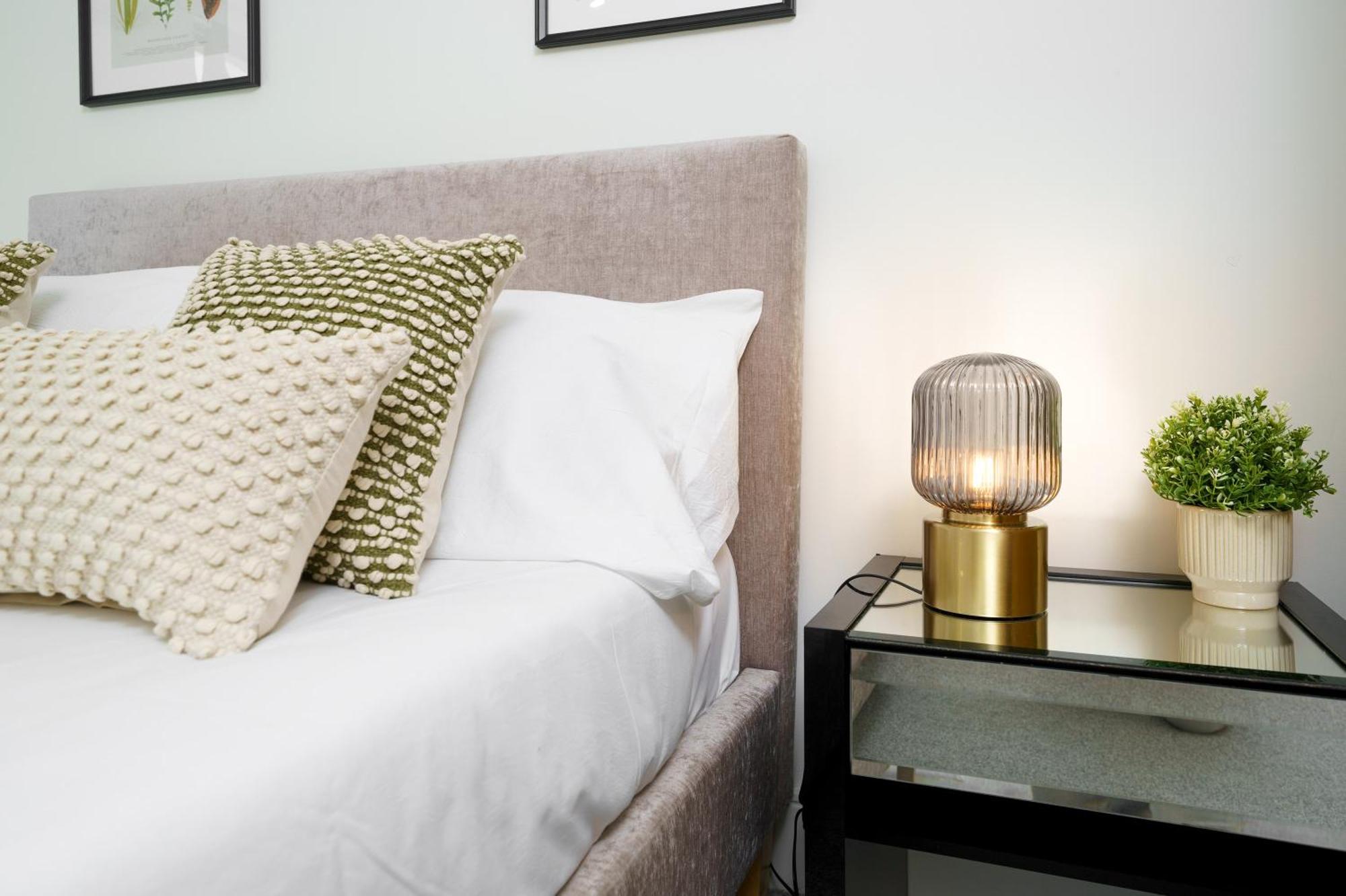 Modern 3 Bed 2 Bath Apartment Hyde Park Лондон Экстерьер фото